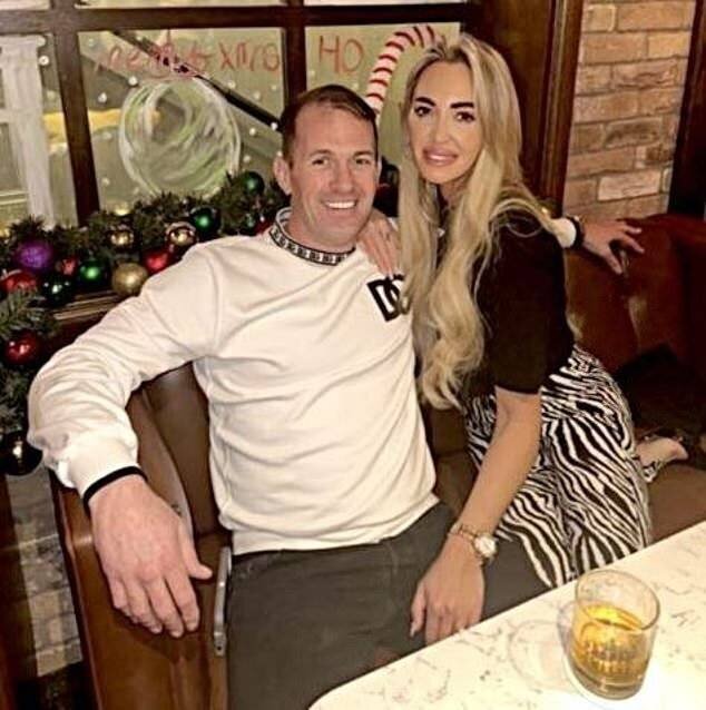 Aoife McGregor avec son compagnon Graham 'The Wig' Whelan