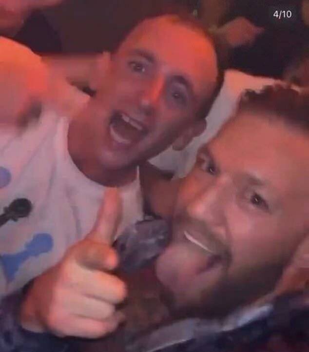 Conor McGregor avec Nathan Foley, membre présumé du cartel Kinahan
