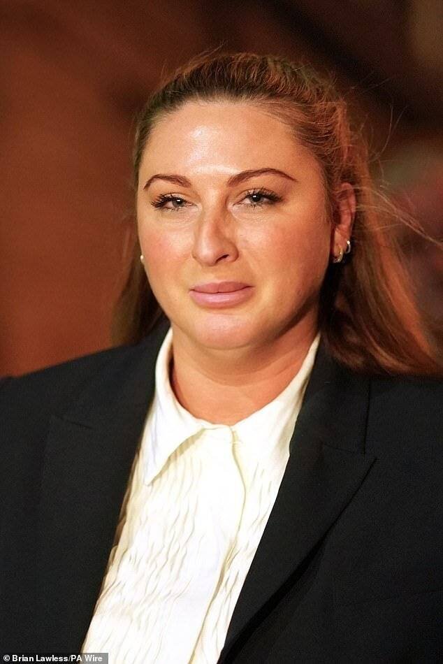 Nikita Hand s'adressant aux médias après le verdict