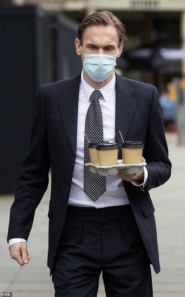 Dr Christian Jessen au tribunal de Belfast en 2021