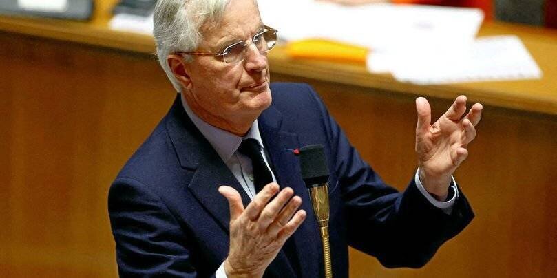 Si la motion est votée, Michel Barnier sera forcé de présenter la démission de son gouvernement.