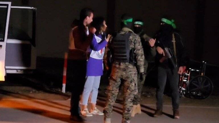 Remise des prisonniers israéliens par les Brigades Qassam à Gaza