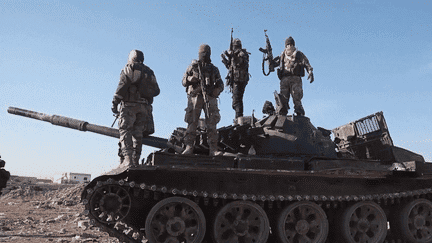 Syrie : les rebelles sur la route de Damas