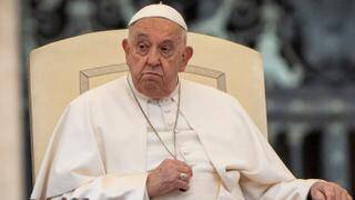 Notre-Dame de Paris réouvre sans le Pape, pour Macron une ombre au tableau de son pari réussi ?