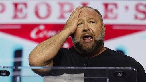 Rechter houdt overname Infowars door satirische site The Onion tegen