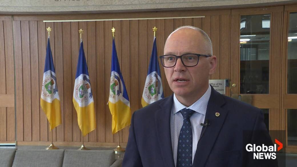 Réaction du maire de Winnipeg concernant les déraillements