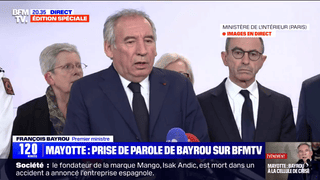François Bayrou fait le point sur le cyclone Chido à Mayotte le 14 décembre 2024.