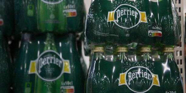 L'émergence de l'eau Perrier n'est pas pure, selon le rapport, ce qui contraint Nestlé à utiliser des traitements interdits et pas assez protecteurs.