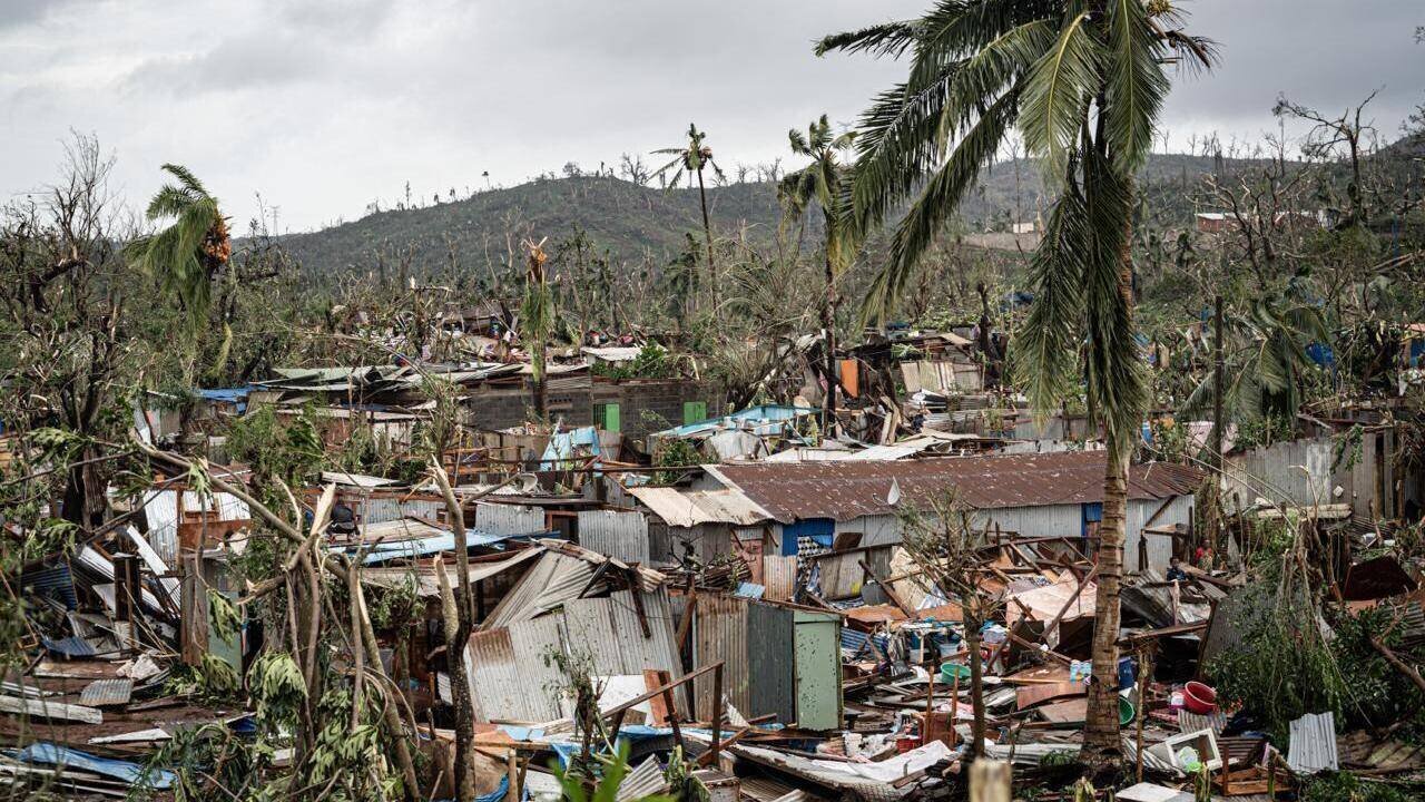Des habitations détruites par le cyclone Chido, le 15 décembre 2024.