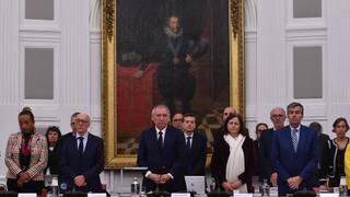 François Bayrou présidant le conseil municipal de Pau