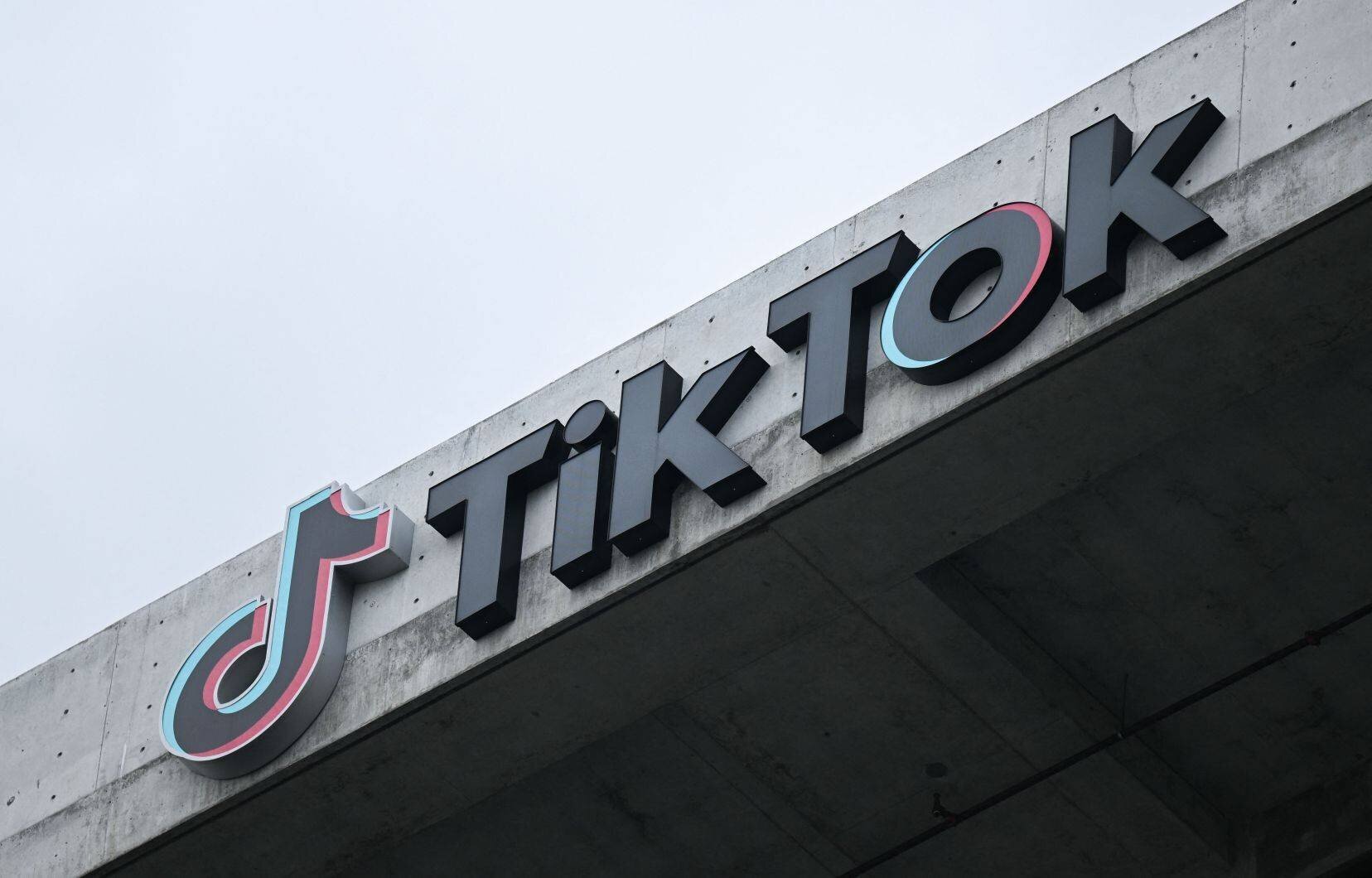 La Cour suprême n’a pas suspendu l’entrée en vigueur de la loi prévue le 19 janvier, comme le demandait TikTok, mais a fixé les débats au 10 janvier.