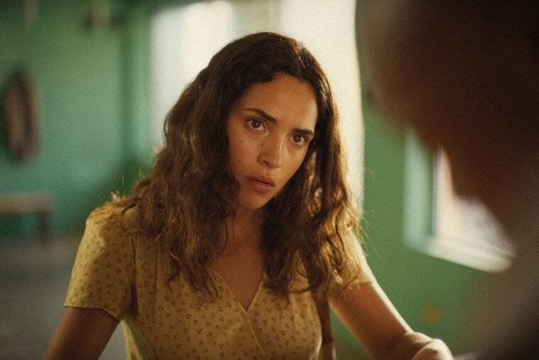 Adria Arjona dans 'Los Frikis'