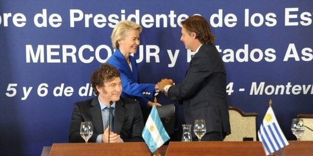 Ursula von der Leyen et le président du Brésil Luiz Inacio Lula da Silva le 6 décembre 2024, en présence de son homologue argentin, Javier Milei.
