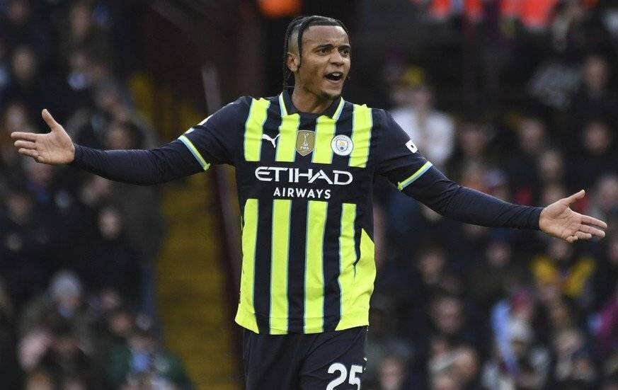 Manuel Akanji lors du match entre Aston Villa et Manchester City