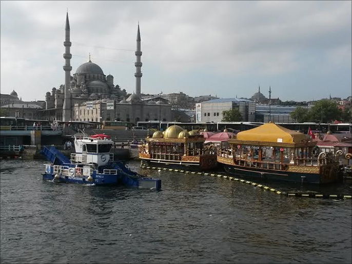 Le port d'Eminönü à Istanbul