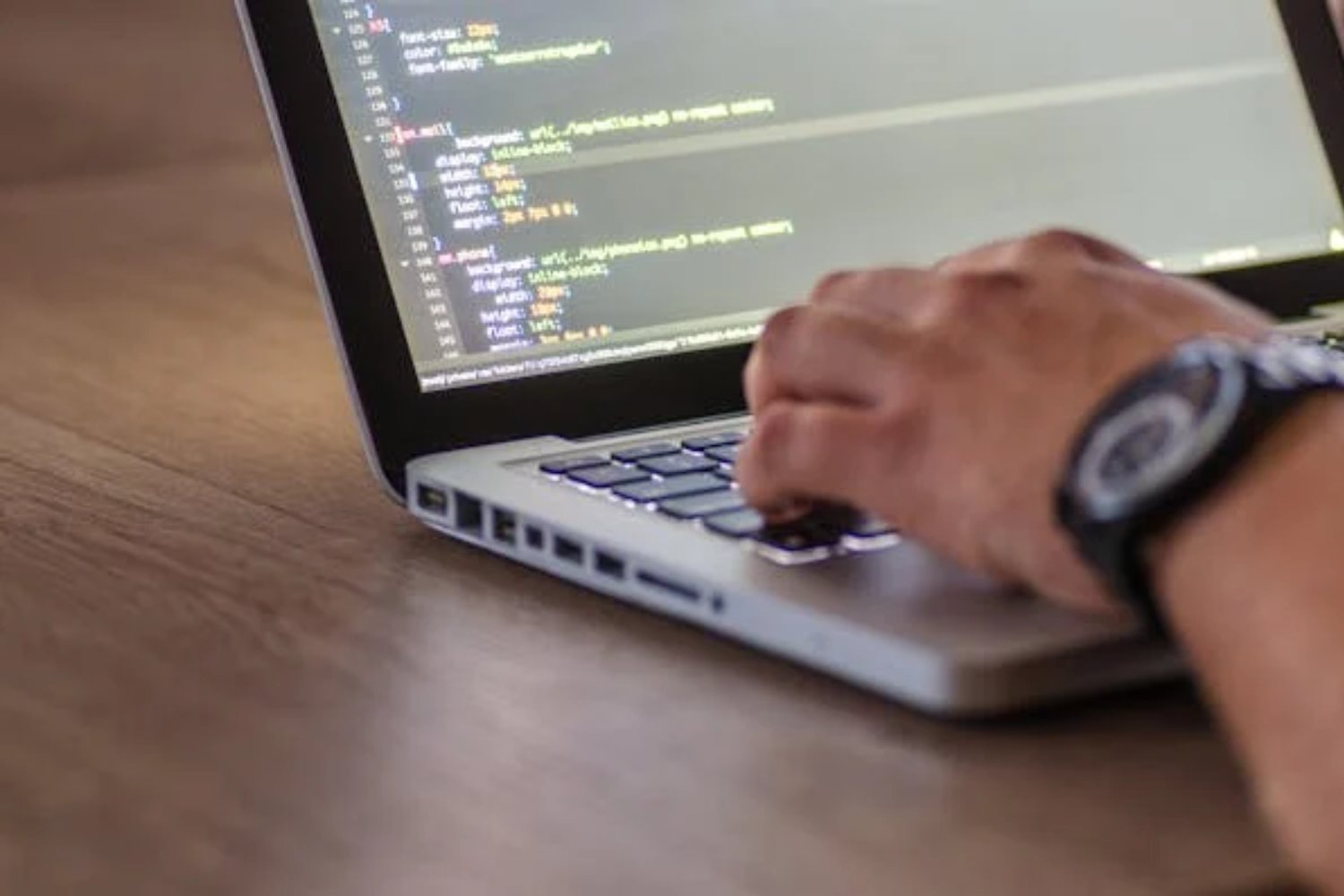 Crece la demanda de empleos en criptomonedas en Latinoamérica: descubre qué buscan las empresas