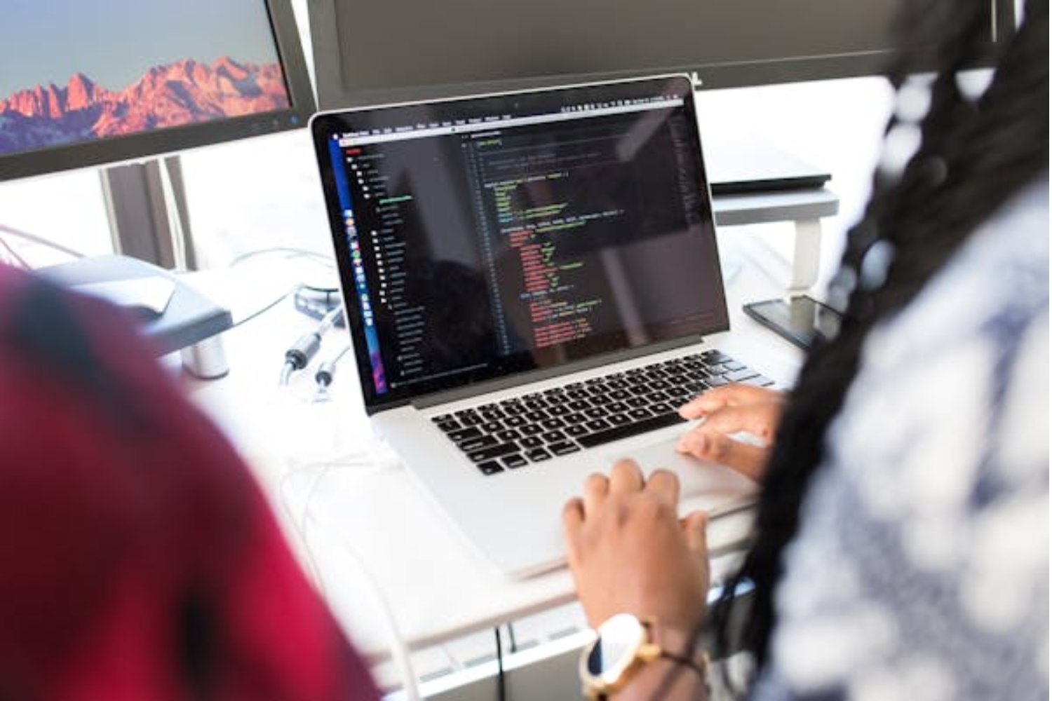 Crece la demanda de empleos en criptomonedas en Latinoamérica: descubre qué buscan las empresas