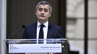 Gérald Darmanin lors d’une cérémonie de passation de pouvoirs