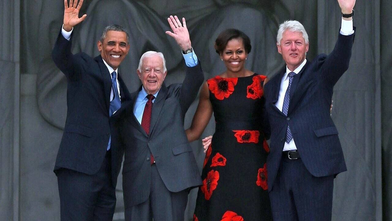 Les anciens présidents américains Barack Obama, sa femme Michelle Obama, Jimmy Carter et Bill Clinton durant une cérémonie de commémoration à Washington, le 28 août 2013.