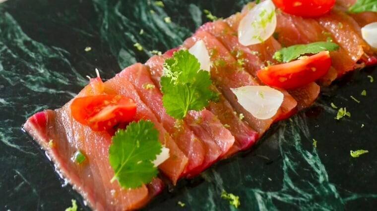 Recette du salmón mariné.