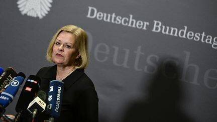 La ministre de l'Intérieur allemande, Nancy Faeser, à Berlin, le 30 décembre 2024. (JOHN MACDOUGALL / AFP)