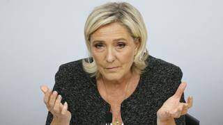 Marine Le Pen souhaitant une présidentielle anticipée aux Français