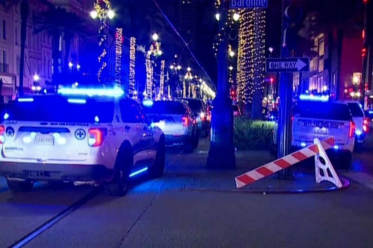 De nombreux policiers sur la scène de l'attaque.