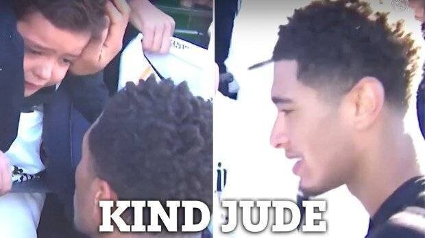 Jude Bellingham remet son maillot à un jeune fan