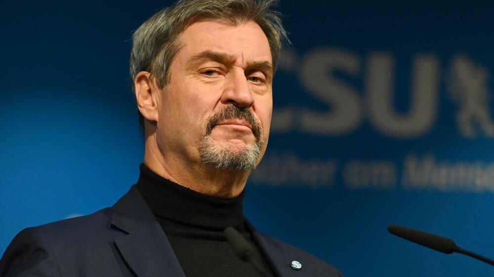 Conférence de presse de la CSU après une réunion du conseil