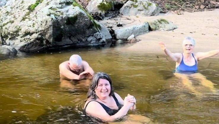 Les sirènes et les tritons se donnent rendez-vous tous les mardis à 11 heures à Aurec-sur-Loire.