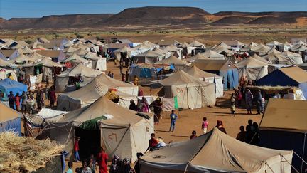 Un camp de déplacés à Khatoum, au Soudan, le 25 décembre 2024, alors que la guerre civile a éclaté en 2023. (OSMAN BAKIR / ANADOLU / AFP)