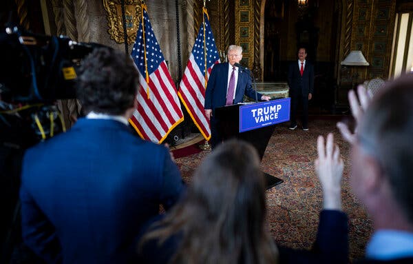 Donald J. Trump lors de la conférence de presse à Mar-a-Lago