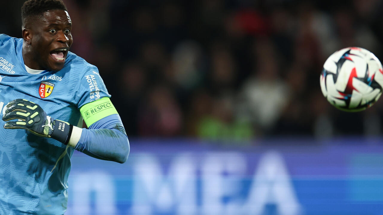 Le gardien international Brice Samba, lors d'un match de L1 contre le PSG, le 2 novembre 2024 à Paris