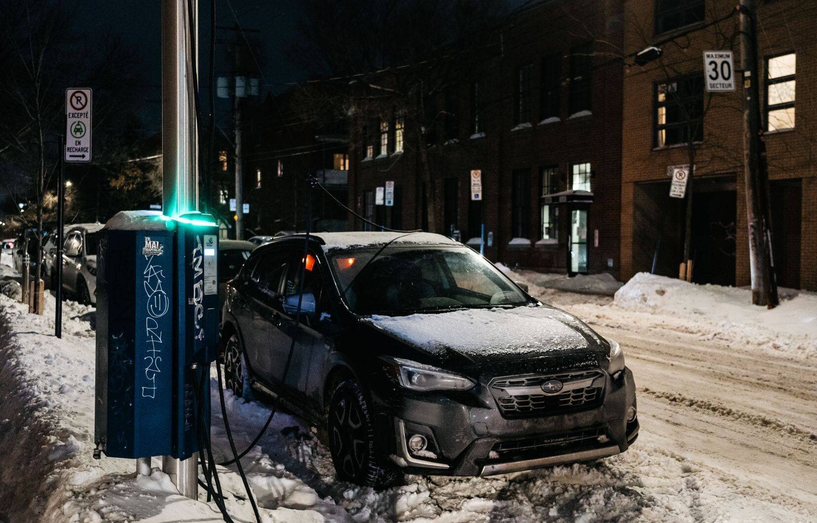 Pour un véhicule complètement électrique, Québec offrait une subvention de 7000$.