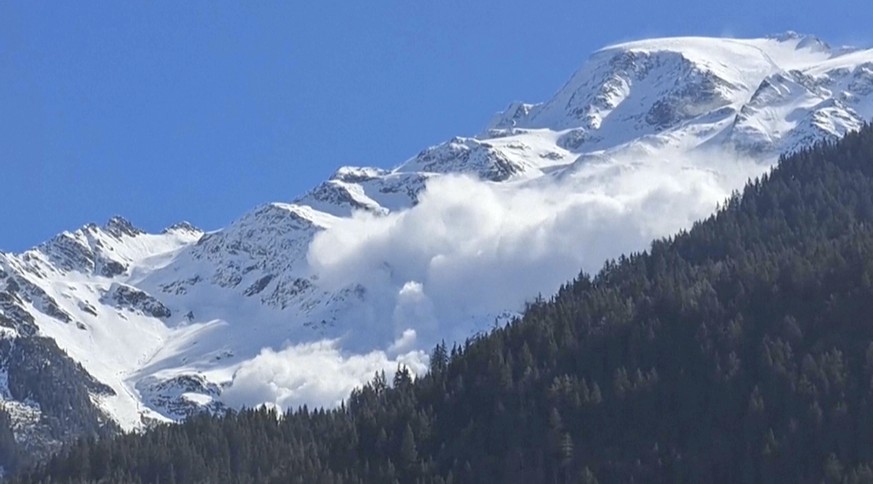 Avalanche dans les Alpes françaises