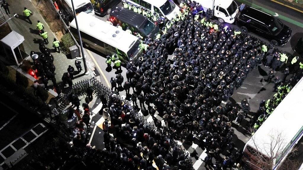 Une force policière importante était mobilisée pour arrêter Yoon.