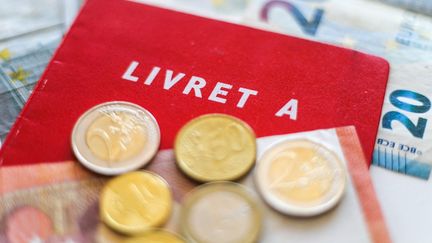 Le taux du Livret A a été abaissé à 2,4% le 15 janvier 2025. (MAEVA DESTOMBES / HANS LUCAS / AFP)
