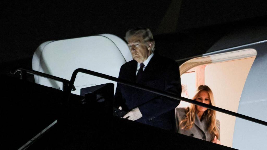 Donald Trump et son épouse Melania, à leur arrivée à l'aéroport international de Washington.