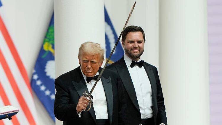 Donald Trump et vice-président J. D. Vance lors du bal