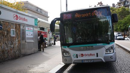 Orlybus entre Paris et l'aéroport d'Orly