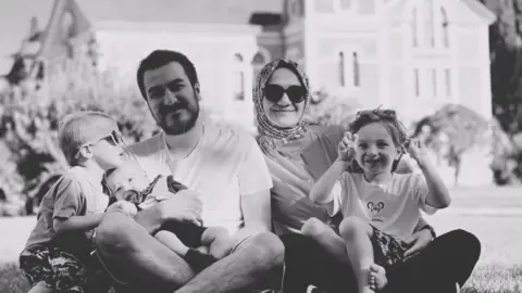 Zehra Gültekin et sa famille