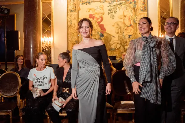 Isabel Díaz Ayuso pour la Semaine de la Mode Flamenca Internationale