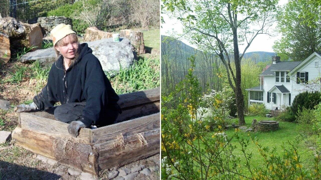 Claudia travaillant dans le jardin et sa maison de ferme