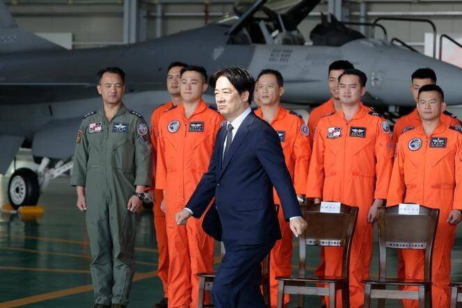 Le président de Taïwan, Lai Ching-te, lors d’une visite dans une base militaire dans la région de Taitung (Taïwan), le 21 janvier 2025.