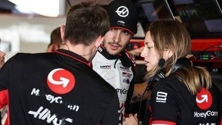 L'Allemande Laura Müller, nouvelle ingénieure de course associée au Français Esteban Ocon à partir de la saison 2025. (DPPI / FLORENT GOODEN)