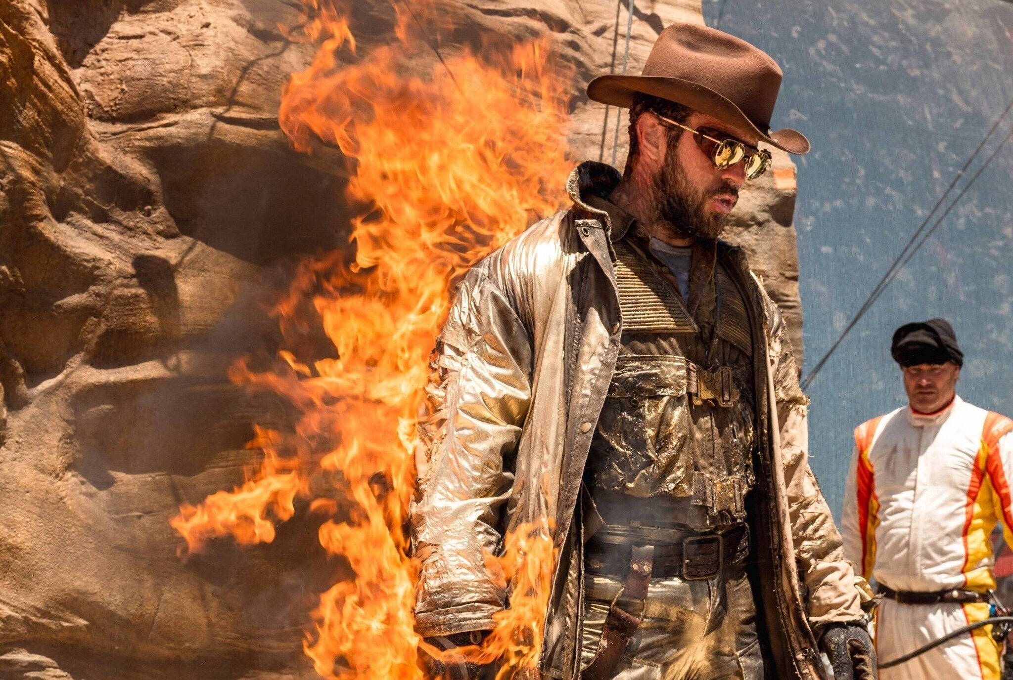 Une cascade en feu sur le tournage de The Fall Guy