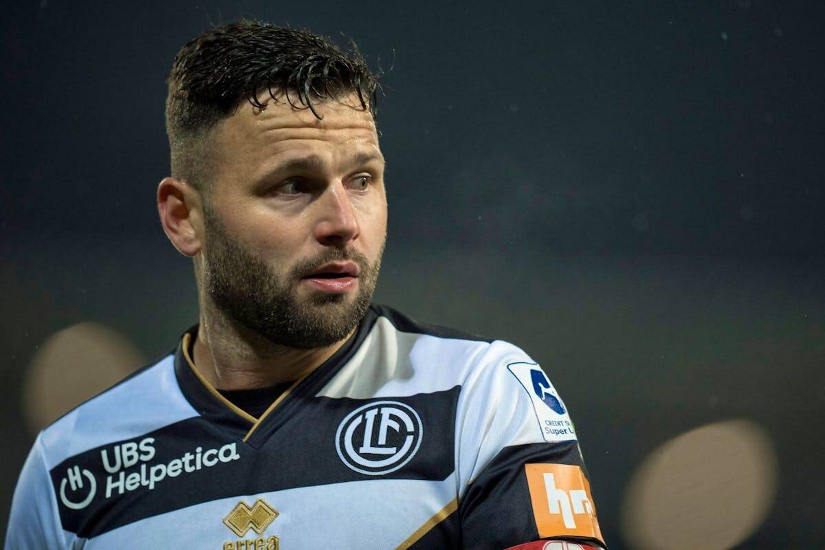 Renato Steffen tombe blessé.