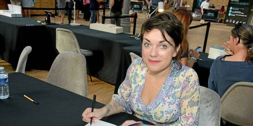 Véronique Ovaldé a obtenu le prix Goncourt de la nouvelle pour son dernier recueil, À nos vies imparfaites.