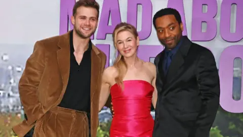 Leo Woodall, Renée Zellweger et Chiwetel Ejiofor à la première de Bridget Jones: Mad About the Boy.