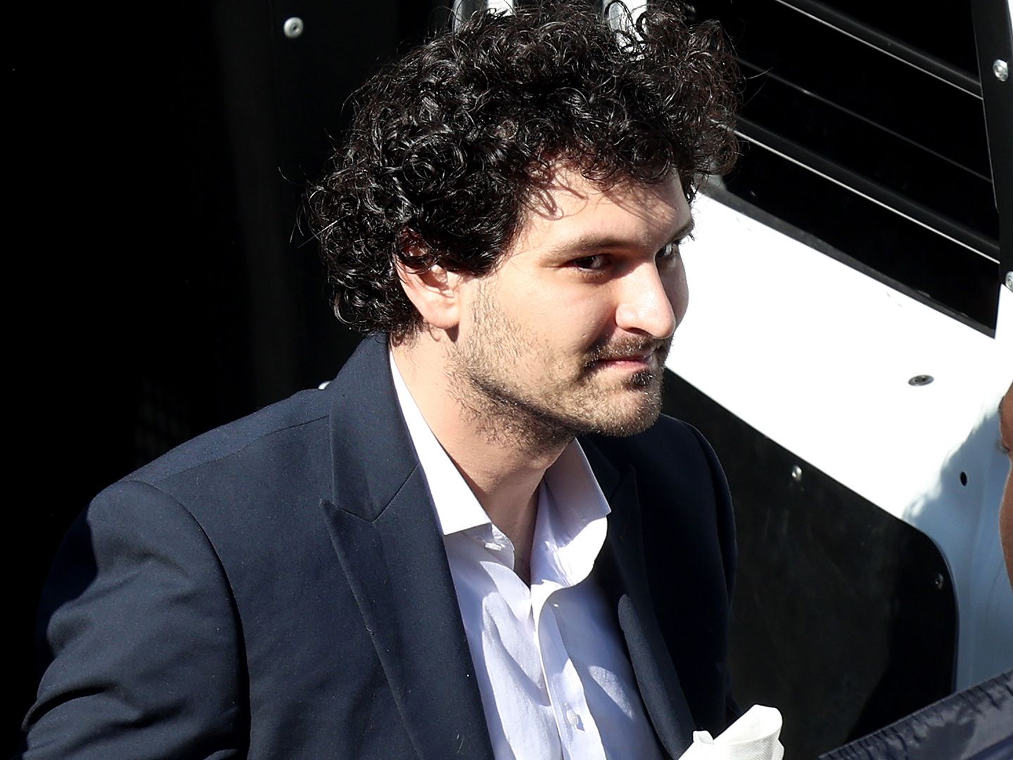 Sam Bankman-Fried après son retour au tribunal aux Bahamas